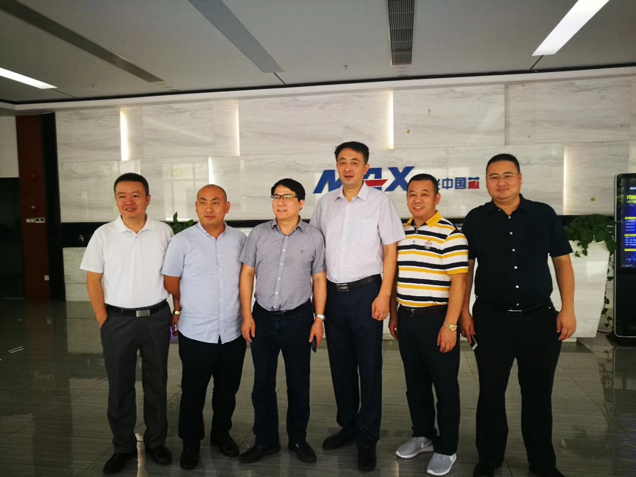 同興集團“速達”全國經銷商大會 深圳巡演第一站，走入創鑫，融入速達，